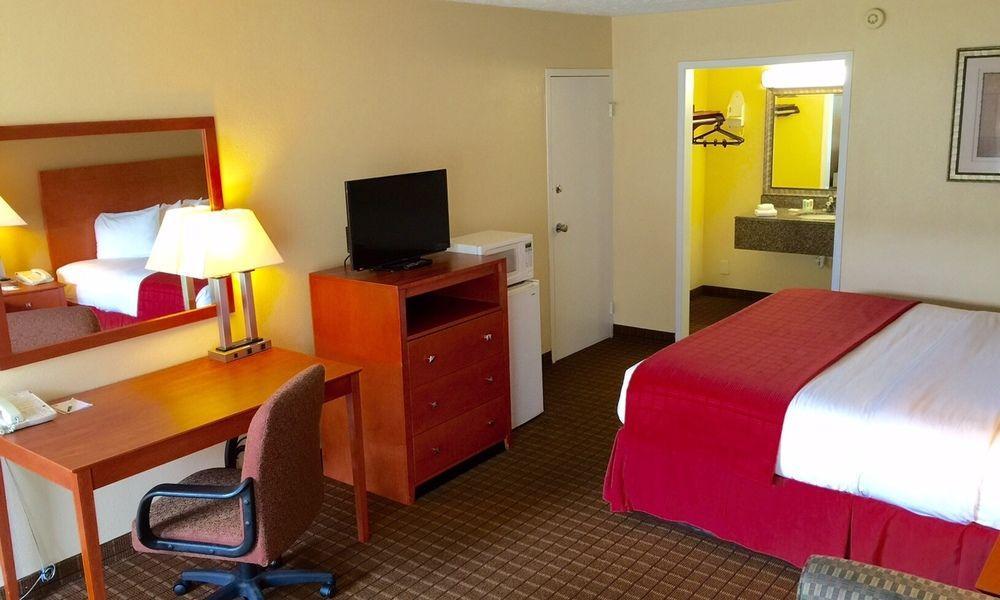 Hotel & Wilkes-Barre