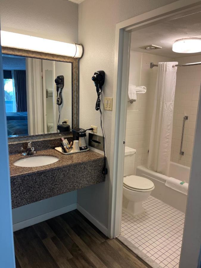 & Hotel Wilkes-Barre